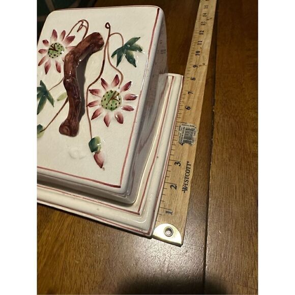 Vintage Glazed Pottery Lidded Cheese Server Cream Floral Pattern Large Keeper - Picture 12 of 15